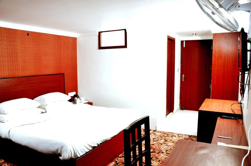 Hotel Trinetar Resorts Batoti Exteriér fotografie